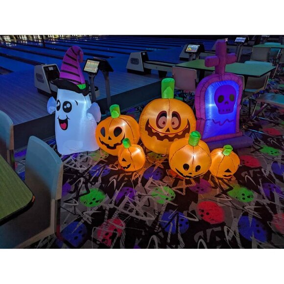 🆕4FT Christmas Inflatable Pumpkin Tombstone Window Wall Roof Outdoor Decoration - Picture 3 of 12